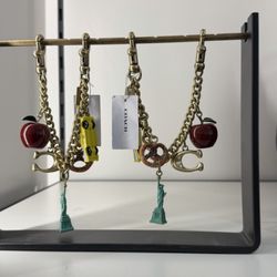 Coach - Apple key rings