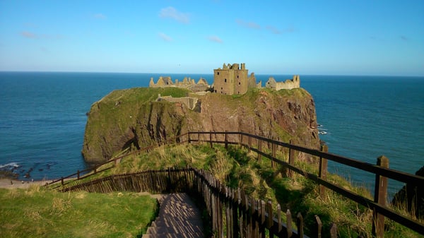 Dunnottar Castle by null