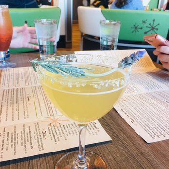 Snooze, an A.M. Eatery - Lavender lemon cocktail - Breakfast & Brunch Near Me - Addison, Texas