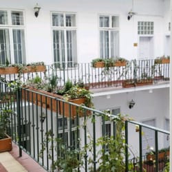 Hotel Salvator - Courtyard in the centre of the building!