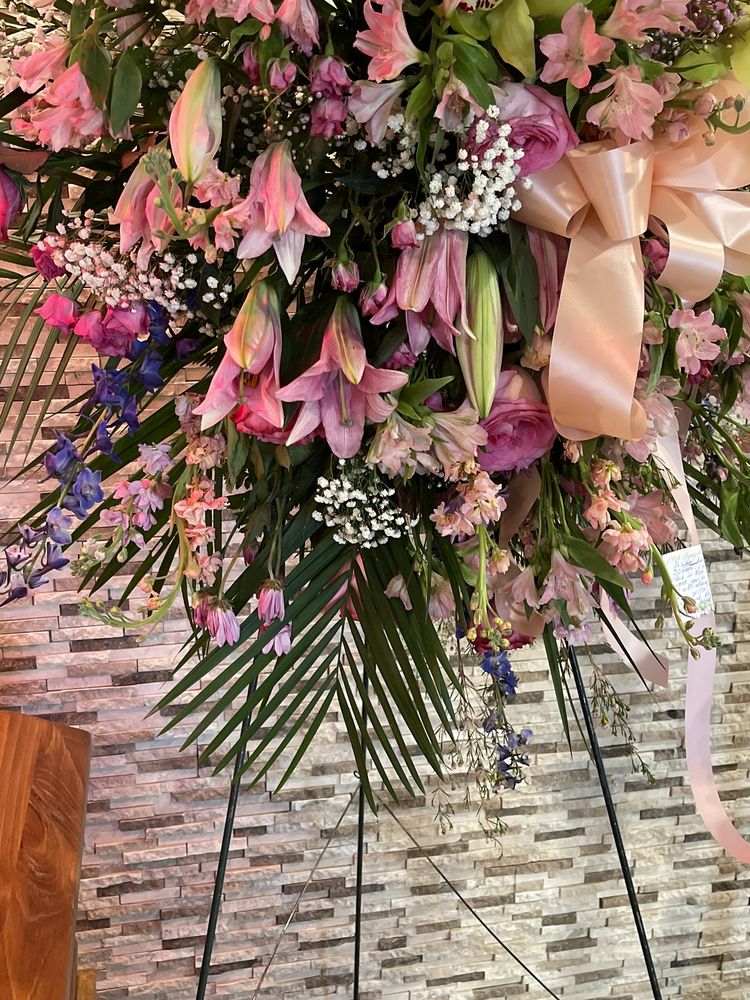 LEZZE FLOWERS Updated August 2024 17 Photos & 14 Reviews 341