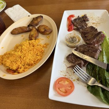 Tropical Beach Cafe - Skirt steak with yellow rice & plantains - Cuban Near Me - Miami Beach, Florida Tropical Beach Cafe - Skirt steak with yellow rice & plantains - Cuban Near Me - Miami Beach, Florida