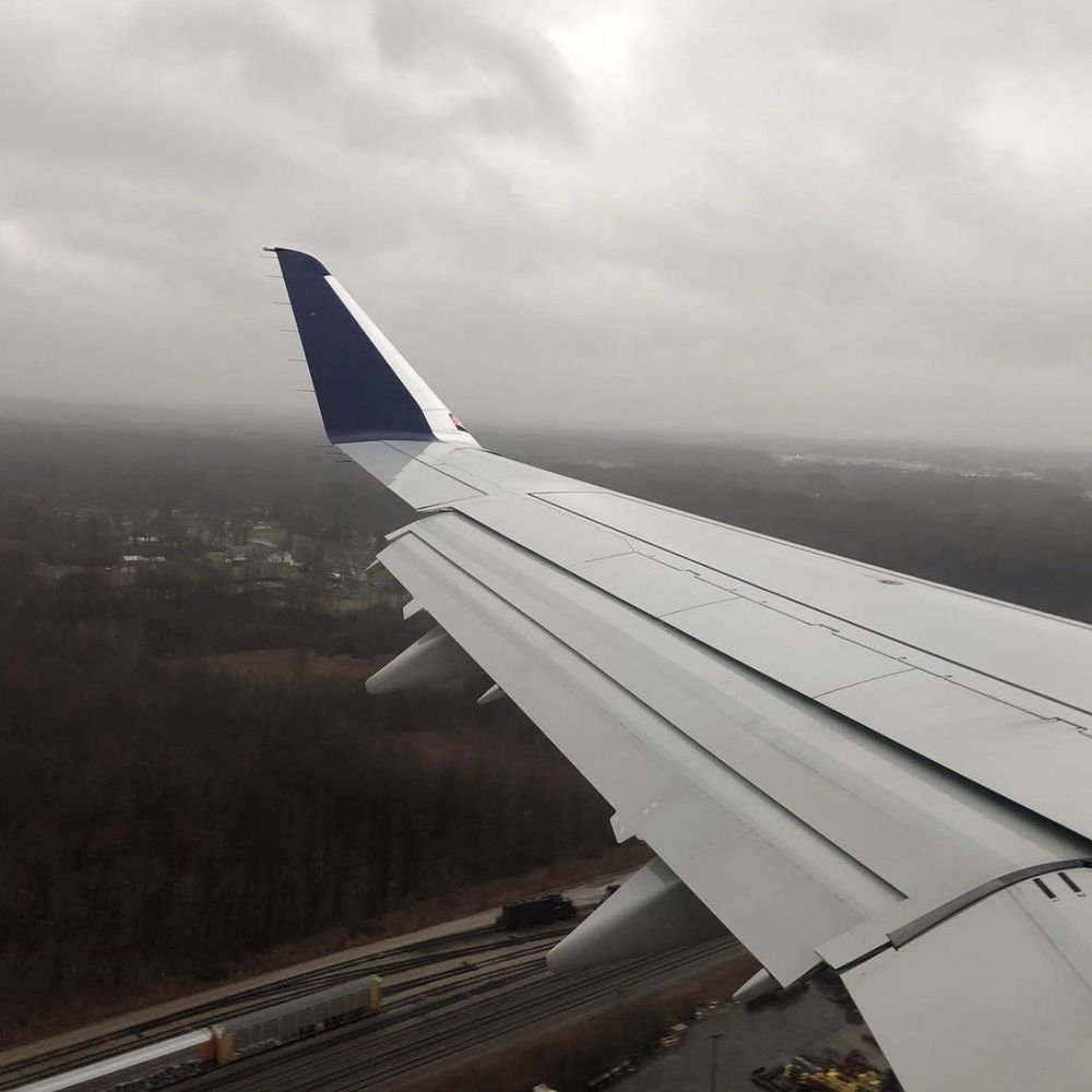 Delta Air Lines - Airlines Near Me - Detroit, Michigan