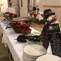Center of the Plate - Buffet set-up (holiday)