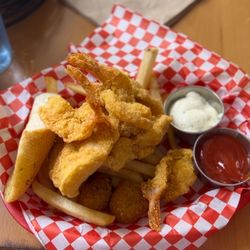 Capt Benny's - $12 basket with 2 fish and 4 shrimps Unbeatable price