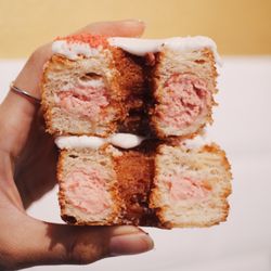 Oh Deer Bakery - Inside of the mini Jahoda - white chocolate with strawberry mascarpone filling