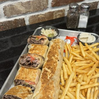 Abu Omar Halal - Glendora - Beef and Chicken Shawarma - Halal Near Me - Glendora, California
