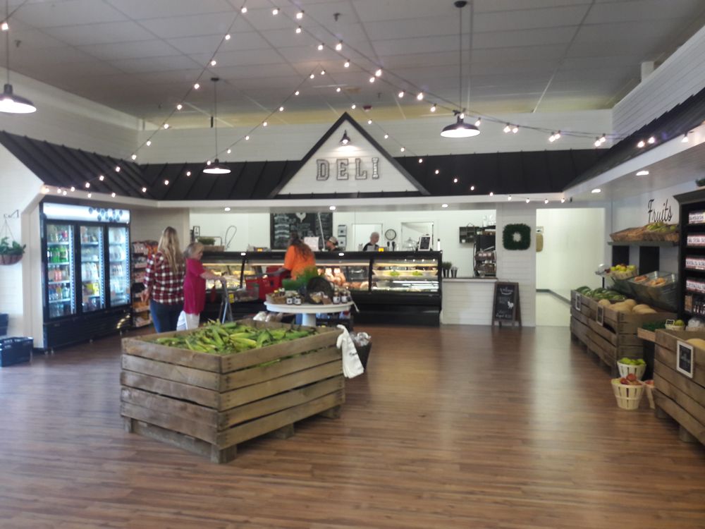 Food from Farmhouse Market & Deli
