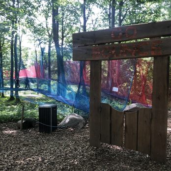 Kragerup Gods - Go Bounce entrance....it's a world in the forrest between tries - Hotels Near Me - Ruds Vedby, 85