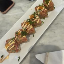 Umai - Tuna tostones