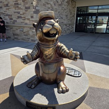 Buc-ee’s - Gas Stations Near Me - Goodyear, Arizona