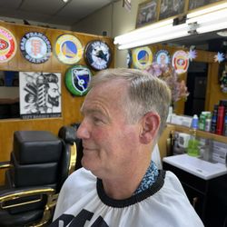 Izzy's Barber Shop