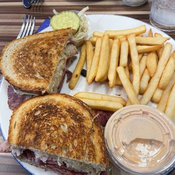Metro Diner - Reuben and fries - Diners Near Me - New York, New York Metro Diner - Reuben and fries - Diners Near Me - New York, New York