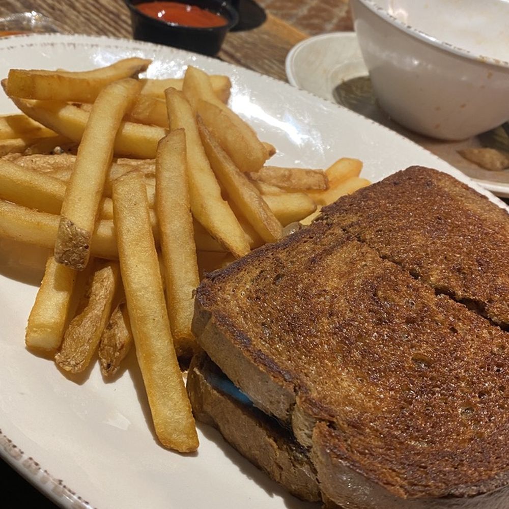 El Camino Kitchen - Mushroom Melt - American Near Me - Pleasant Prairie, Wisconsin El Camino Kitchen - Mushroom Melt - American Near Me - Pleasant Prairie, Wisconsin