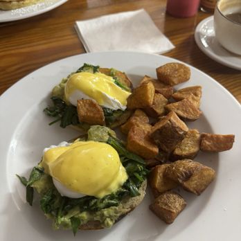 Half & Half - Eggs Benedict - Breakfast & Brunch Near Me - St. Louis, Missouri