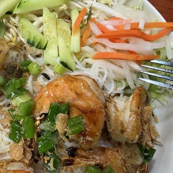 Pho La-Vie - B2. Bún Tôm Nướng grilled shrimp with vermicelli - Vietnamese Near Me - Plant City, Florida Pho La-Vie - B2. Bún Tôm Nướng grilled shrimp with vermicelli - Vietnamese Near Me - Plant City, Florida