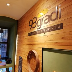 93Gradi - Particolare del luogo.