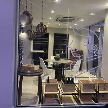 Almaviva - Wine / private room - pretty - Caribbean Near Me - San Juan, Puerto Rico