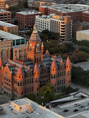 Reunion Tower by null