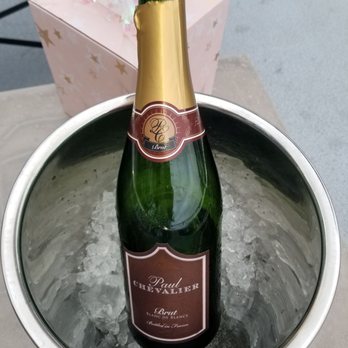The Ruby Hotel & Bar - The bubbles - Hotels Near Me - Round Rock, Texas