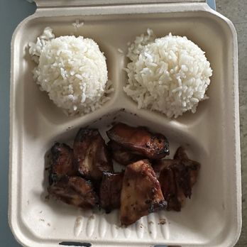 Liz's BBQ - This is a full plate of bbq chicken from Liz bbq at Pearl harbor exchange. Don't eat there - Barbeque Near Me - Honolulu, Hawaii