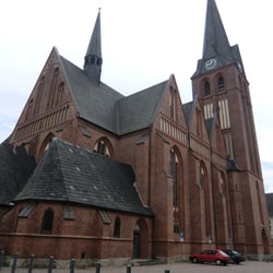 Evangelische Kirche Bitterfeld - Rückansicht.