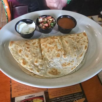 El Loro - Quesadilla Suprema - Beer Bar Near Me - Fergus Falls, Minnesota El Loro - Quesadilla Suprema - Beer Bar Near Me - Fergus Falls, Minnesota