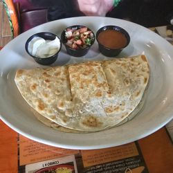 El Loro - Quesadilla Suprema