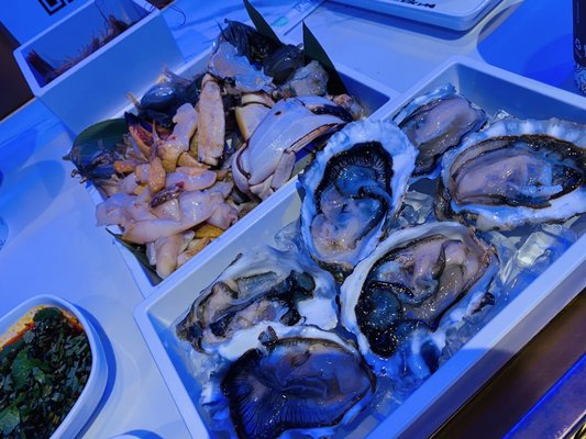 Chong Qing Wharf Hot Pot & LAANKEE LEMON TEA山城码头火锅&澜记港式茶饮 by null