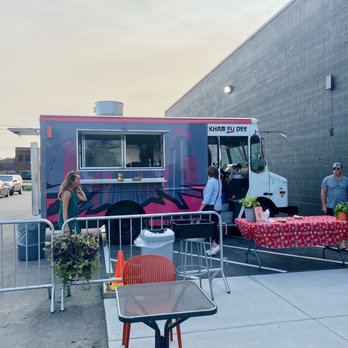 Kham Fu Dee - Food truck - Food Trucks Near Me Kham Fu Dee - Food truck - Food Trucks Near Me