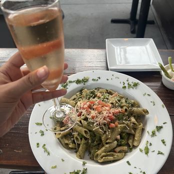 SunCafe - Pesto Broccoli Pasta and rosé - Vegan Near Me - Studio City, California SunCafe - Pesto Broccoli Pasta and rosé - Vegan Near Me - Studio City, California