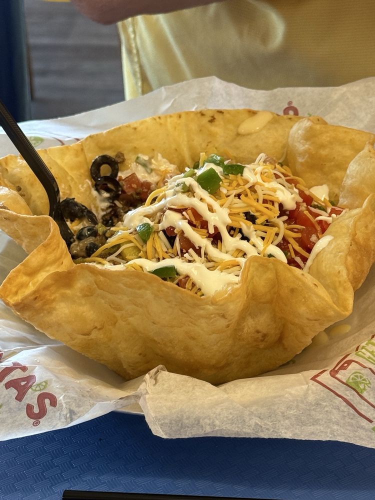 Salsarita's Fresh Mexican Grill