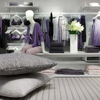 COS - Photo prise sur le site - Men's Clothing Near Me - Paris, 75 COS - Photo prise sur le site - Men's Clothing Near Me - Paris, 75