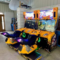 Don's Amusements - Storm Riders!