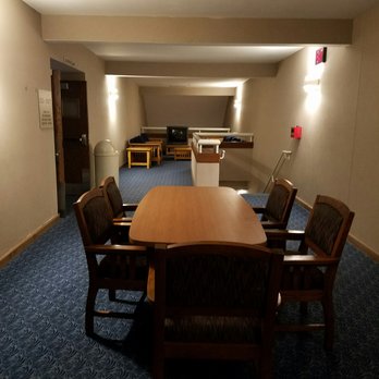 Maumee Bay Resort - Common areas outside of rooms - Hotels Near Me - Oregon, Ohio Maumee Bay Resort - Common areas outside of rooms - Hotels Near Me - Oregon, Ohio