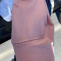 Dresswell Cleaners - They cannot press sleeves!