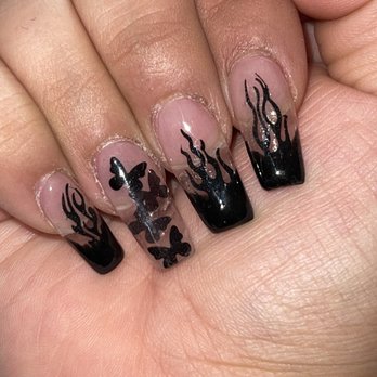Magic Nails - Air bubbles - Nail Salons Near Me - Rialto, California
