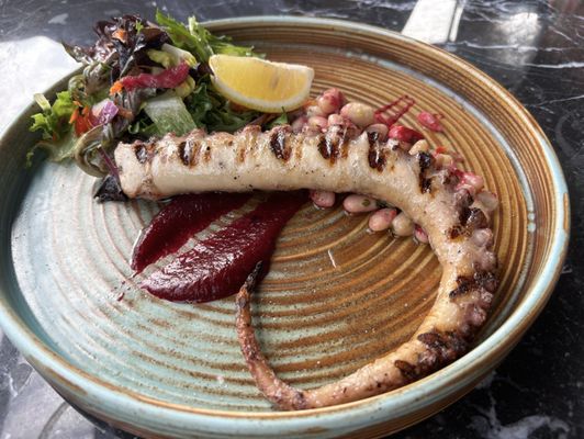 Pera Bistro by null