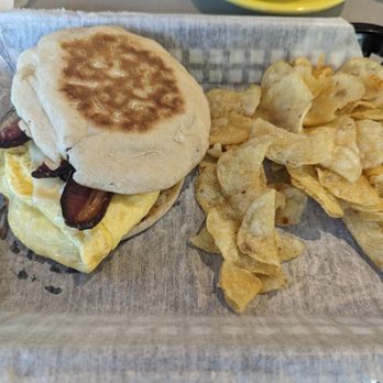 Little Luna - Classic bacon & egg sandwich - Cafes Near Me - Cambridge, Massachusetts Little Luna - Classic bacon & egg sandwich - Cafes Near Me - Cambridge, Massachusetts