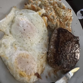 Coasters Crossing - Steak and eggs - American Near Me - Oregon City, Oregon Coasters Crossing - Steak and eggs - American Near Me - Oregon City, Oregon