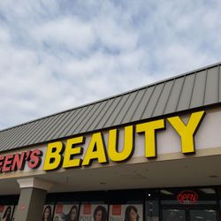 Queens Beauty Supply - Outside of Queen's Beauty Supply