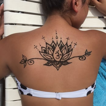 Aubra Amazing Artist - Henna Artists Near Me Aubra Amazing Artist - Henna Artists Near Me