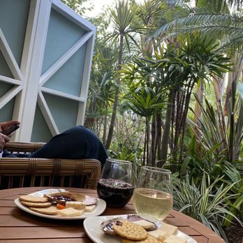 Pavilion Hotel - Hotels Near Me - Avalon, California