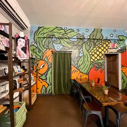 Market On South - Dining room
