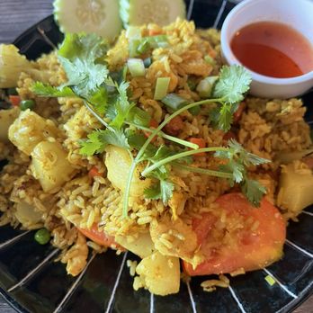 May Thai Kitchen - Pineapple Fried Rice - Thai Near Me - Alameda, California