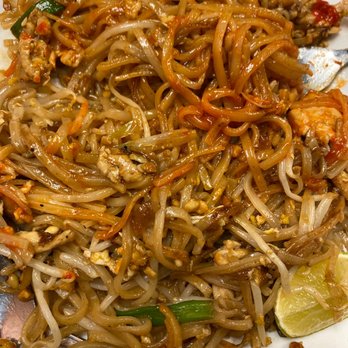 Pad Thai Restaurant - Chicken Pad Thai - Thai Near Me - Clovis, California