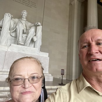 USA Guided Tours - My lady & I At Lincoln Memorial - Historical Tours Near Me - Washington, DC, District of Columbia USA Guided Tours - My lady & I At Lincoln Memorial - Historical Tours Near Me - Washington, DC, District of Columbia