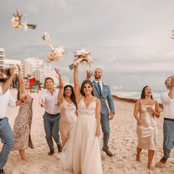 Hola Weddings - We can help you plan the wedding of your dreams! - Travel Agents Near Me Hola Weddings - We can help you plan the wedding of your dreams! - Travel Agents Near Me