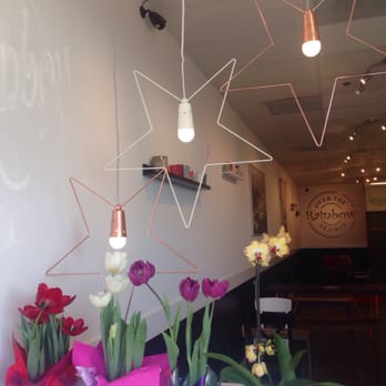 Over The Rainbow Tea Bar - Desserts Near Me - Renton, Washington