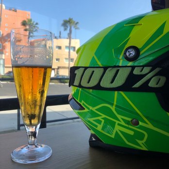 BEERTOWN - Can't beat a cold one, a great location, excellent food and service. The beer list is worth a drive from anywhere! - Gastropubs Near Me - Oceanside, California